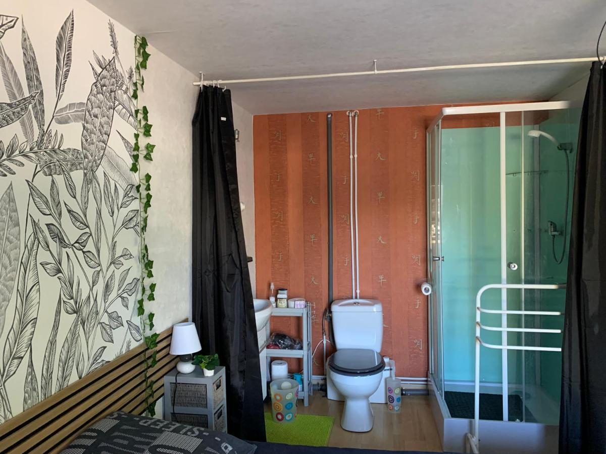 Une Agreable Chambre Independante Rilhac-Rancon Eksteriør billede
